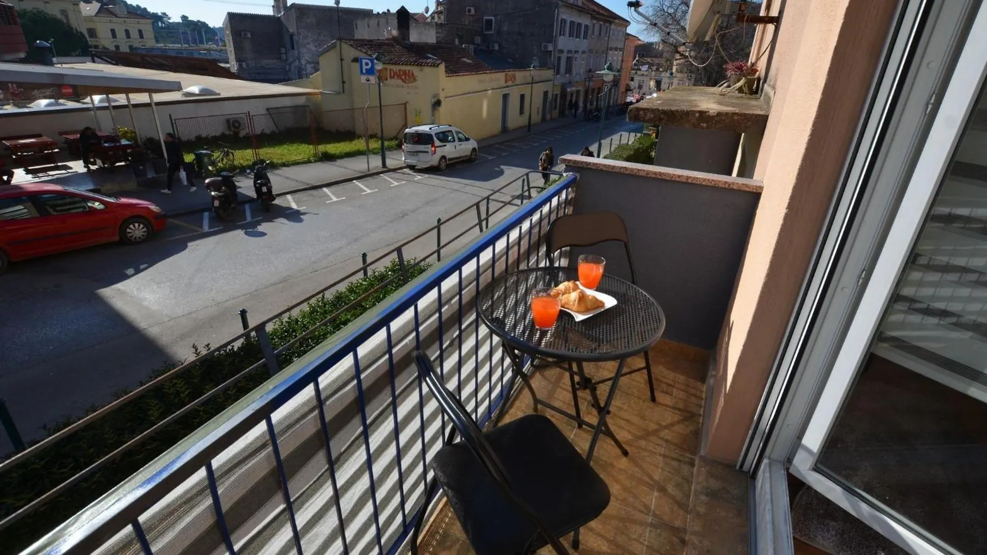 Warm And Welcoming Apartment With Balcony Rovinj