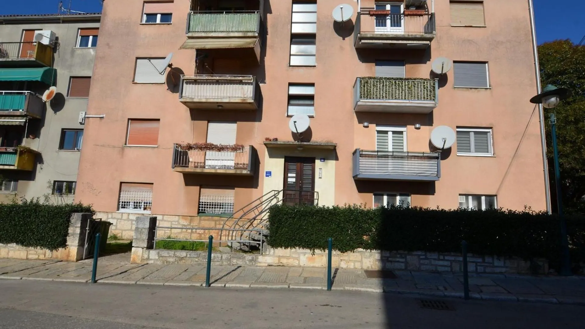 Warm And Welcoming Apartment With Balcony Rovinj